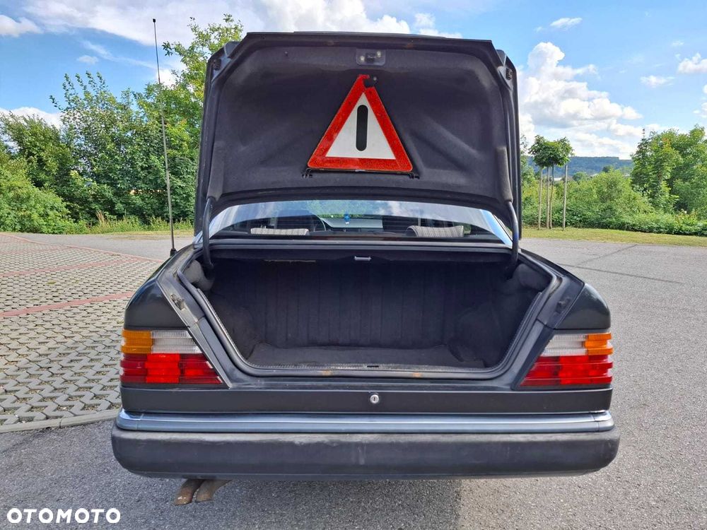 Mercedes-Benz W124 (1984-1993) - 6