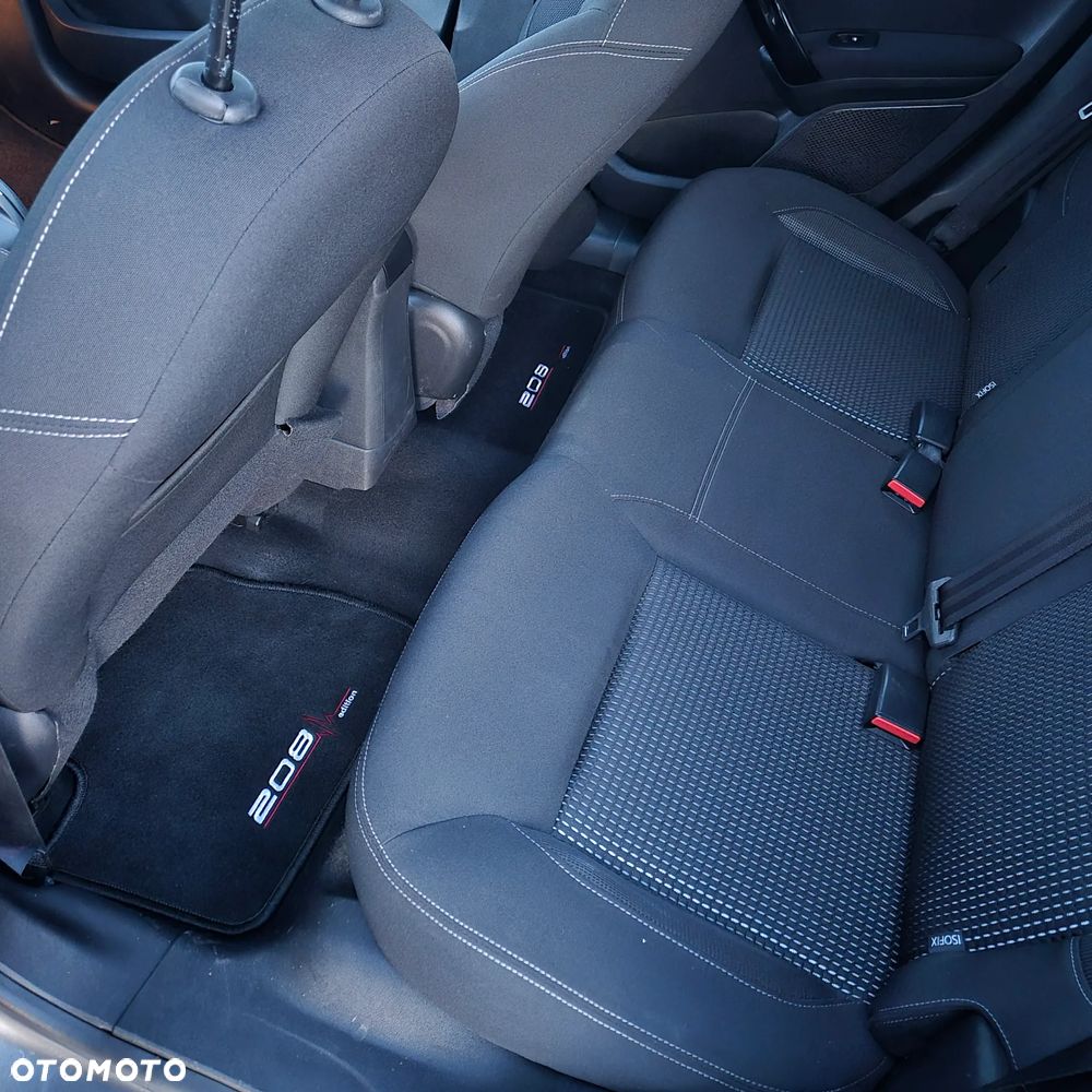 Peugeot 208 PureTech 110 Stop & Start EAT6 Allure - 17