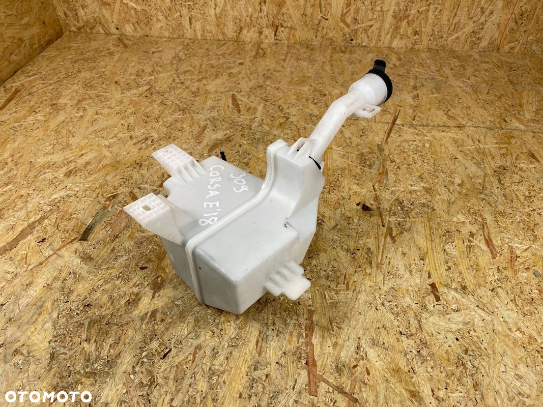 ZBIORNIK PŁYNU SPRYSKIWACZY POMPKA OPEL CORSA E 39015511 2014- - 4