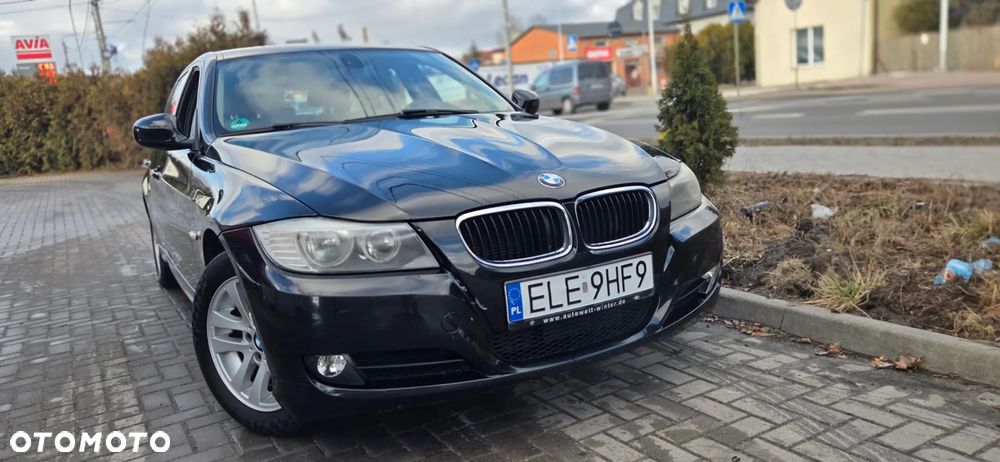 BMW Seria 3 318d DPF Edition Exclusive - 24