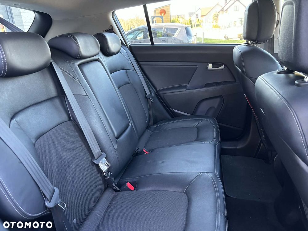 Kia Sportage 2.0 CRDI AWD Fifa World Cup Edition - 25