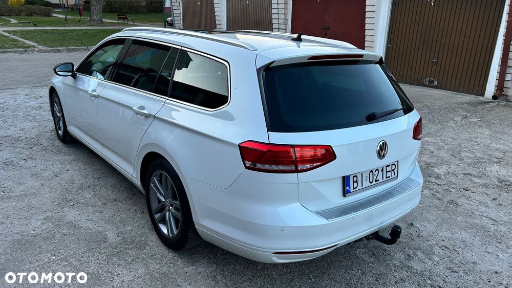 Volkswagen Passat 2.0 TDI (BlueMotion Technology) Highline - 4