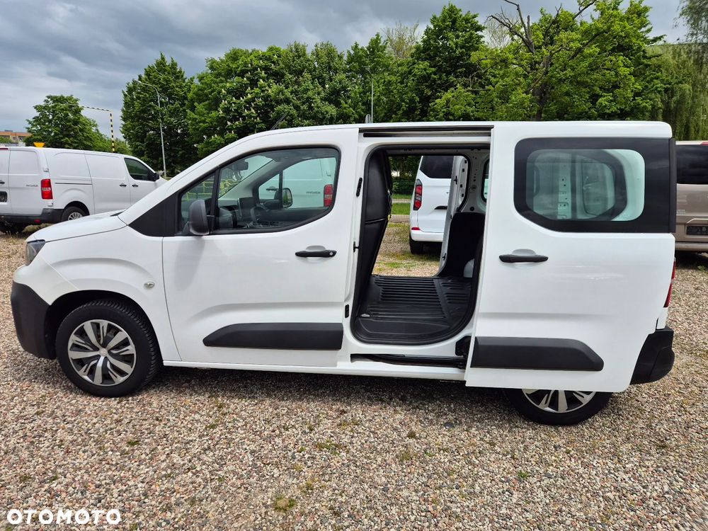 Peugeot Partner }{ Automat }{ 130KM }{ FV VAT }{ 2x drzwi przesuwne } - 7