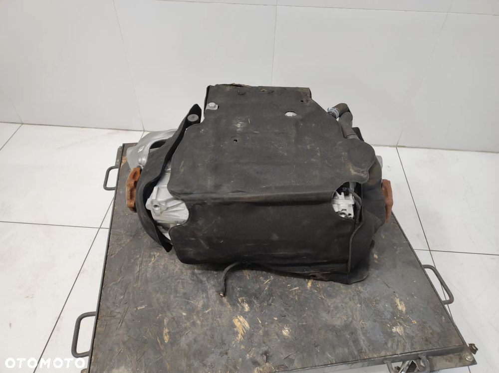 SILNIK NAPĘD ELEKTRYCZNY TYŁ TYLNY #3 AUDI Q8 E-TRON ETRON - 1