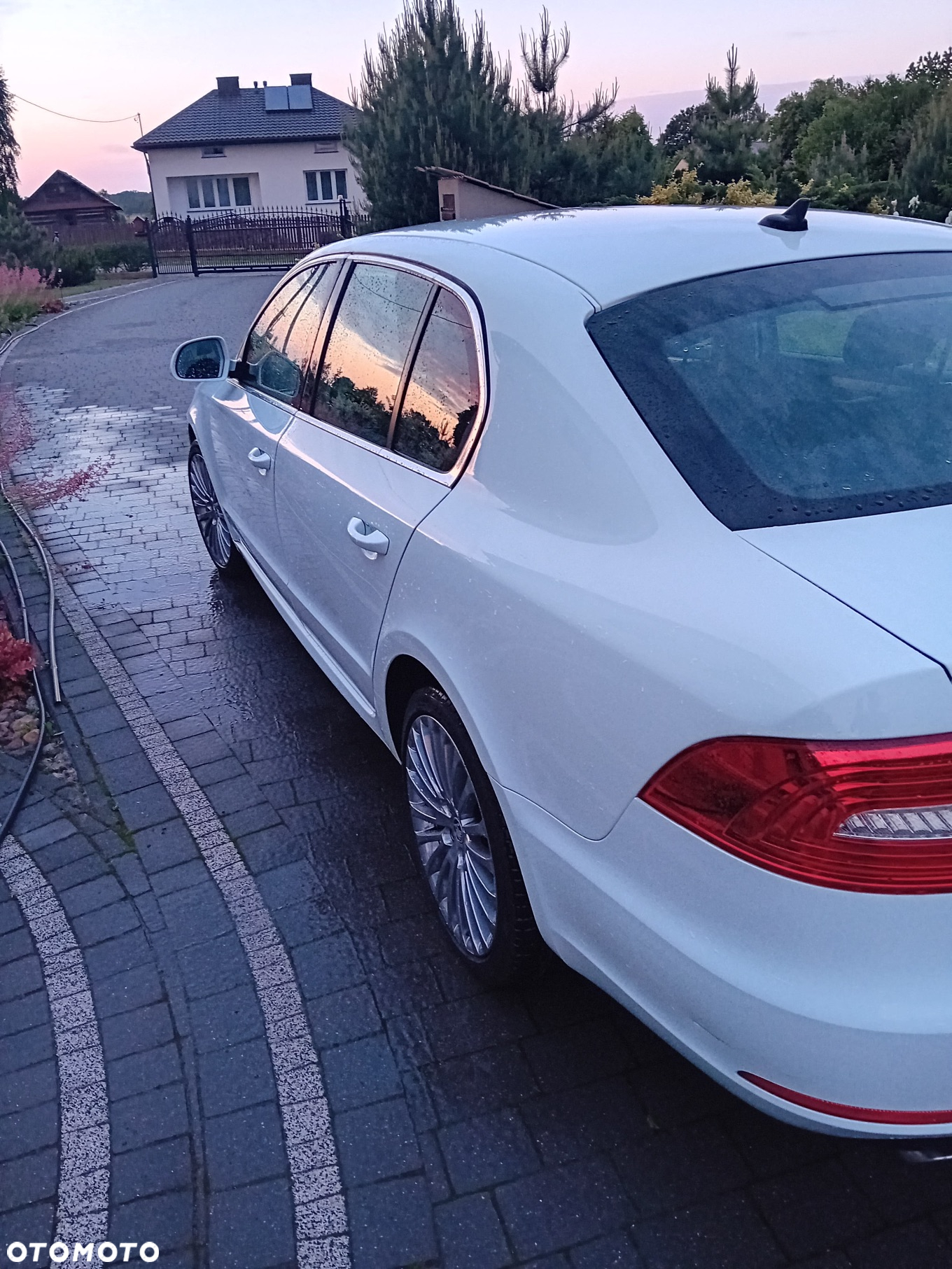 Skoda Superb 2.0 TDI Ambition - 3