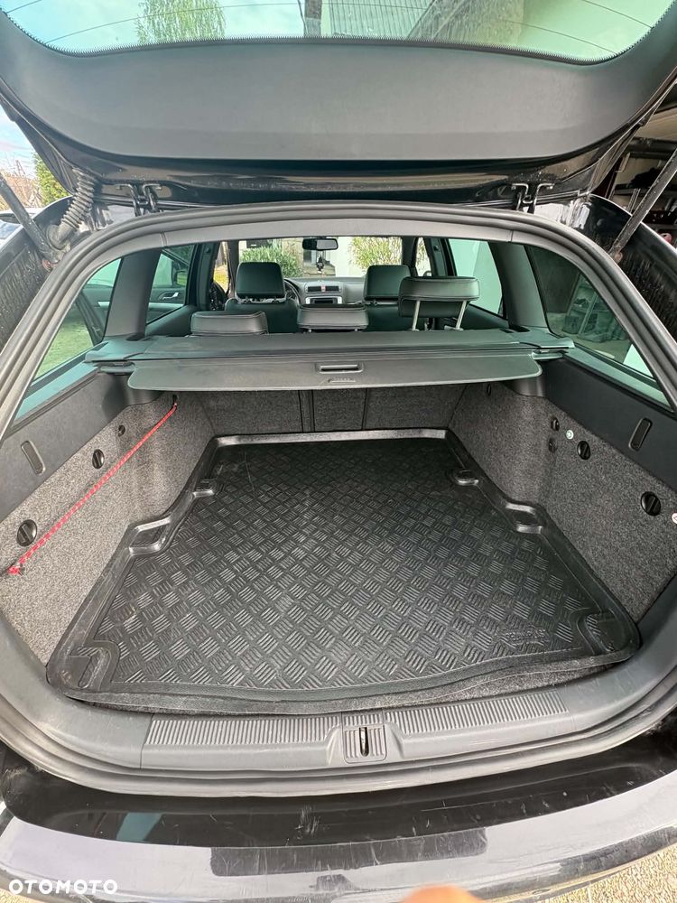 Skoda Octavia 2.0 TFSI RS - 13