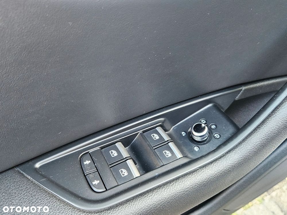 Audi A4 Avant 2.0 TDI Sport S tronic - 31
