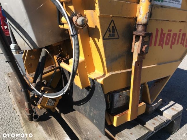 Falkoping Broddway piaskarka posypywarka solarka podwieszana zima RH-3 - 7