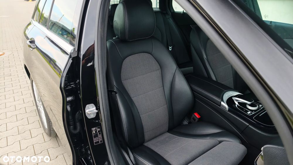 Mercedes-Benz Klasa C 220 d 9G-TRONIC Avantgarde - 18
