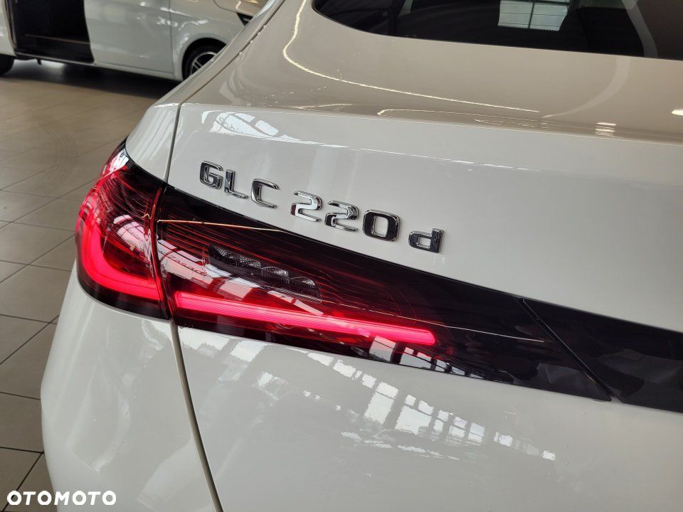 Mercedes-Benz GLC - 8