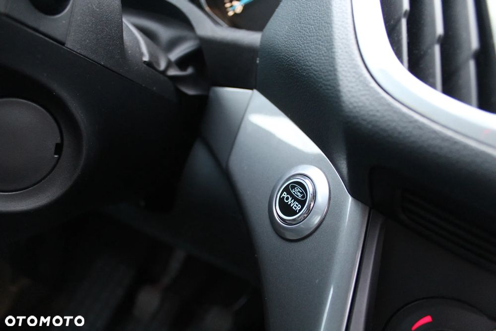 Ford C-MAX 1.6 TDCi Start-Stop-System Titanium - 25