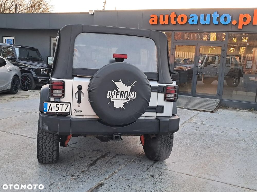 Jeep Wrangler Unlimited 3.8 Sport - 20