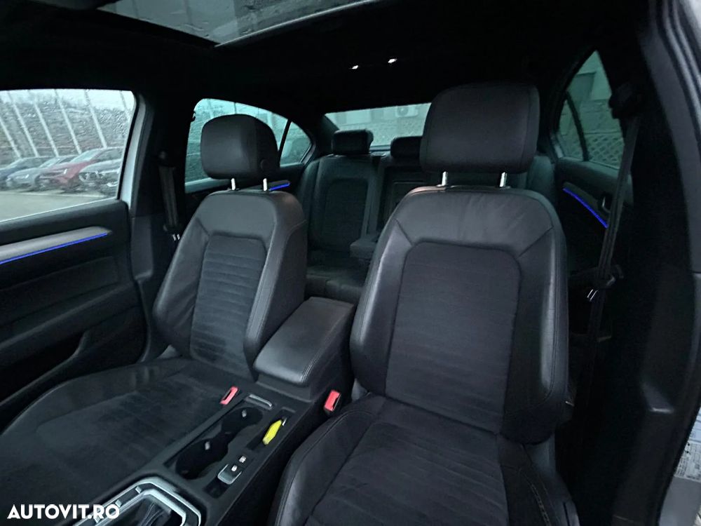 Volkswagen Passat - 12