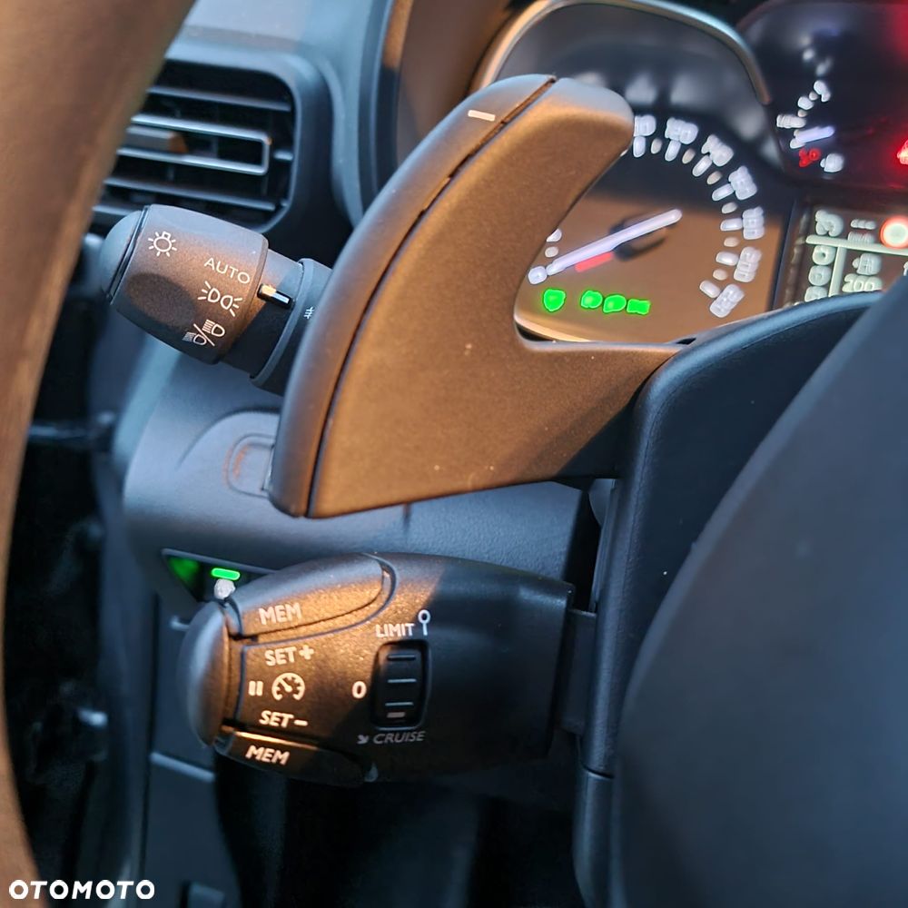 Citroën Berlingo M PureTech 130 EAT8 FEEL - 17