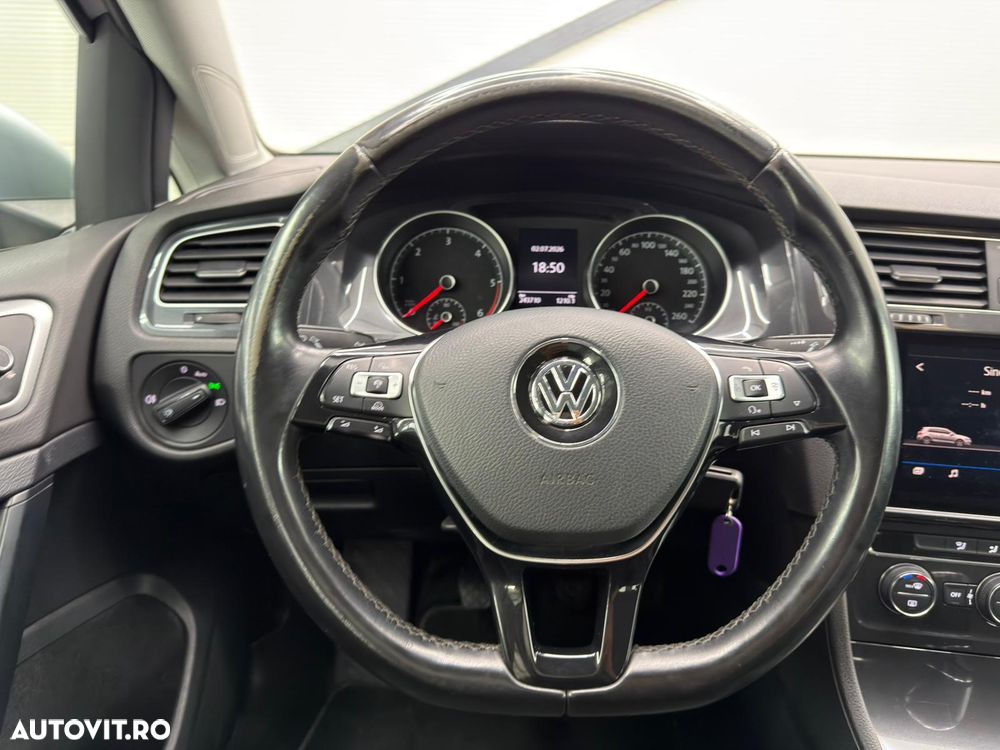Volkswagen Golf 1.6 TDI SCR Comfortline - 25