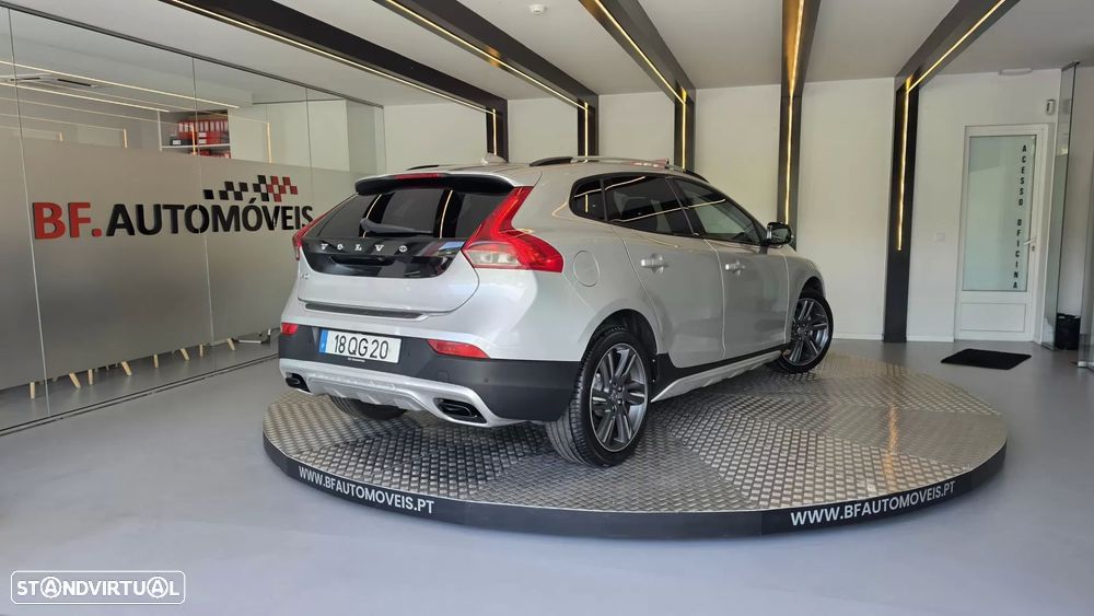 Volvo V40 Cross Country 1.6 D2 Summum - 22