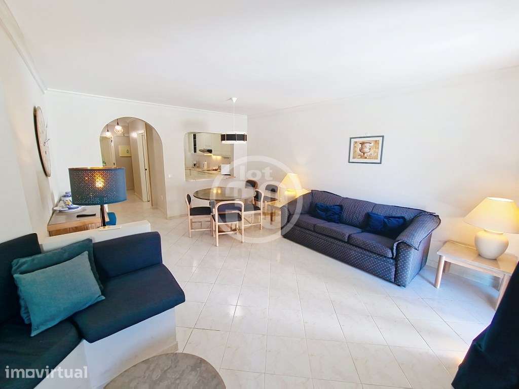 Elegante Apartamento T2 em Resort Exclusivo a Apenas 10 Minutos da ...