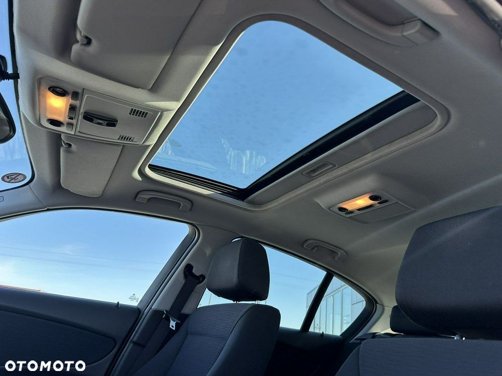 BMW Seria 1 118d - 11