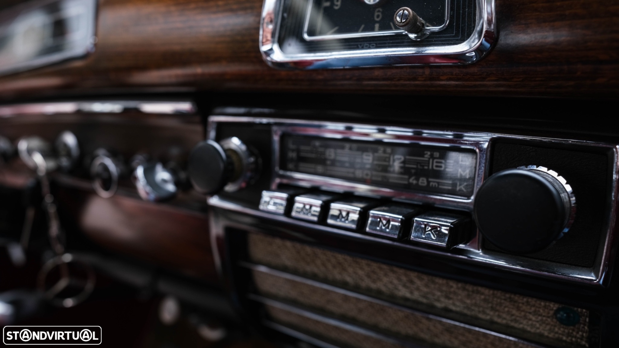 Mercedes-Benz 220 - 38