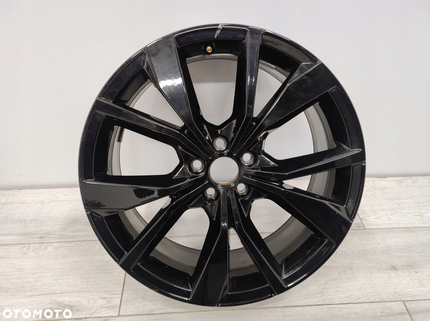 FELGA VW TAIGO T-CROSS 7x18 ET 39 2G7601025F 2G7601025C - 1