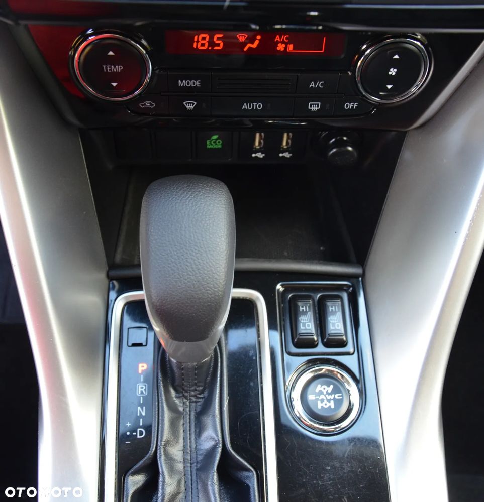 Mitsubishi Eclipse Cross - 21