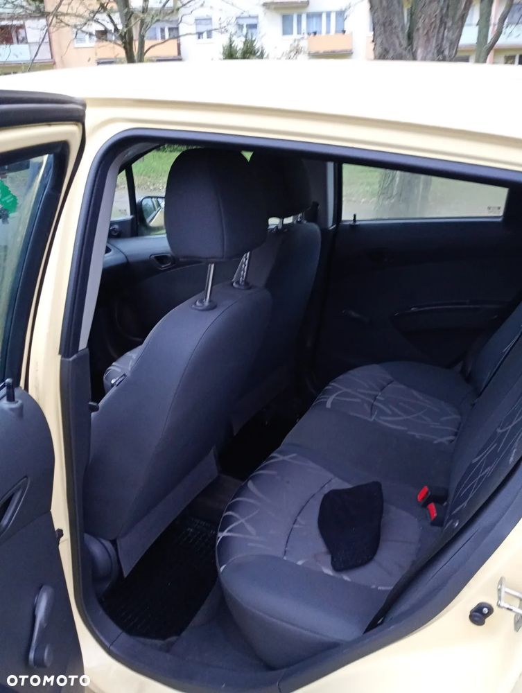 Chevrolet Spark 1.0 LS - 9