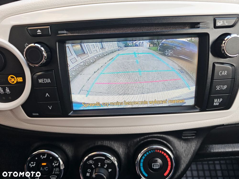 Toyota Yaris 1.33 VVT-i Edition 2014 - 17