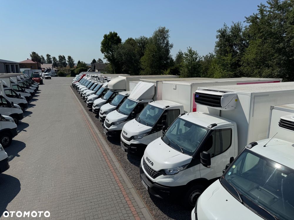 Iveco IVECO DAILY 50c15  DMC 3500 KG W OFERCIE OK 70 SZTUK FURGON KONTENER CHLODNIA WYWROT PODWOZIE DO ZABUDOWY 35c15 - 25