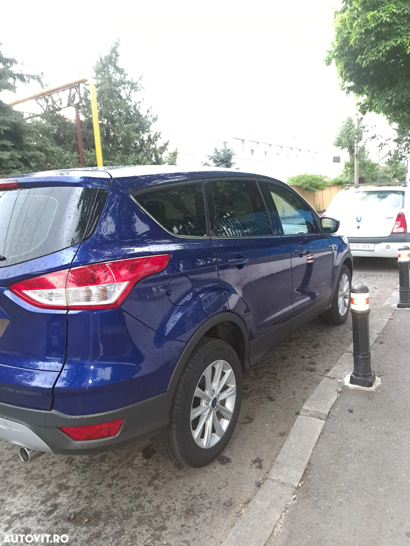 Ford Kuga - 4