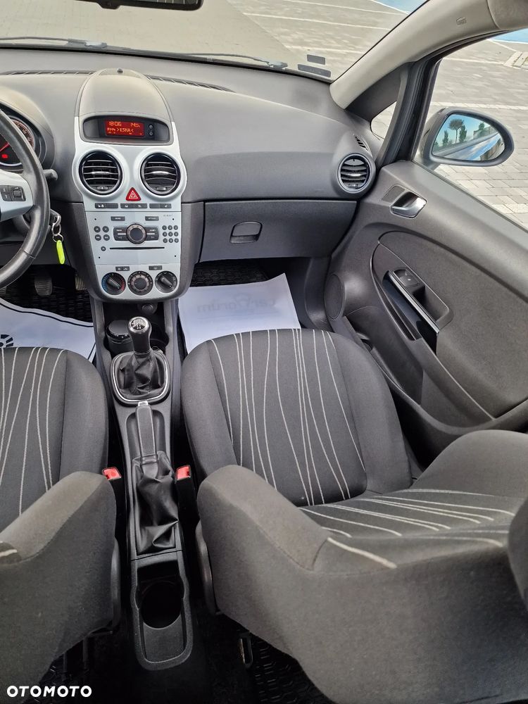 Opel Corsa 1.2 16V Edition - 21