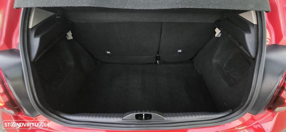Citroën C3 1.2 PureTech Shine - 29