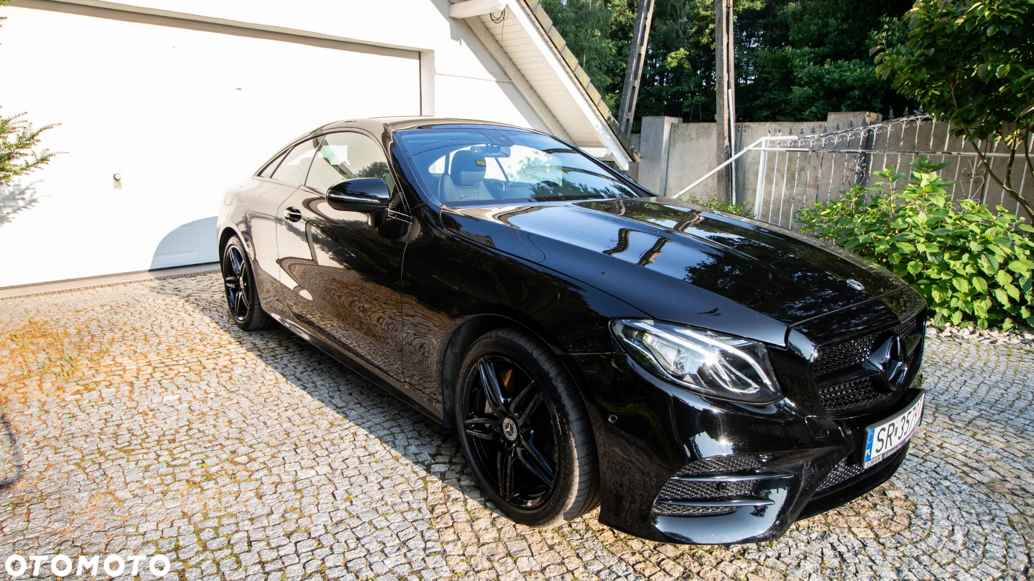Mercedes-Benz Klasa E 400 d Coupe 4-Matic 9G-TRONIC - 6