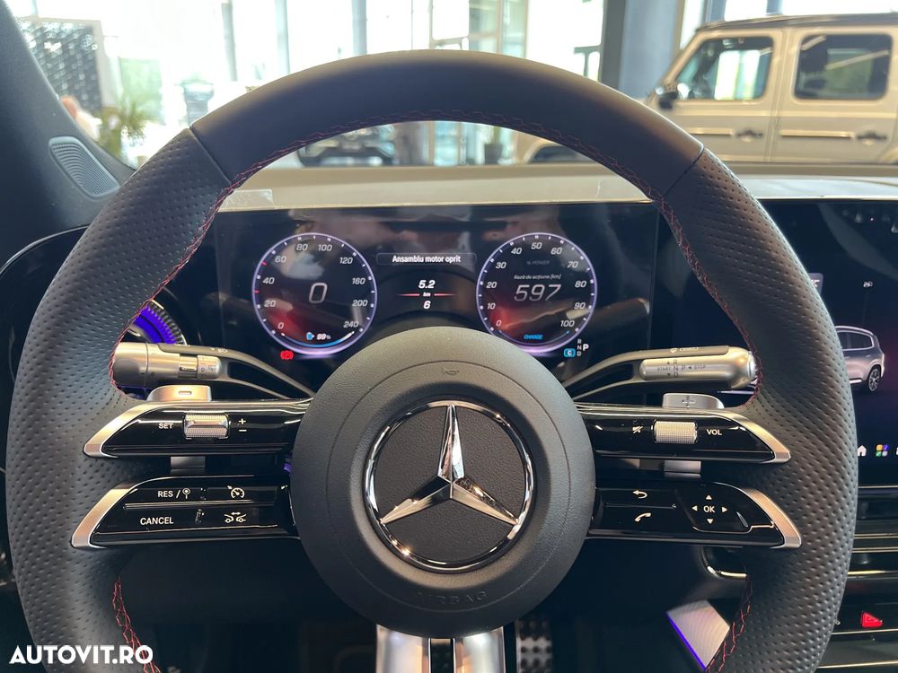 Mercedes-Benz GLB - 10