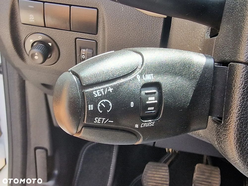 Peugeot Partner 98 VTi Family - 14