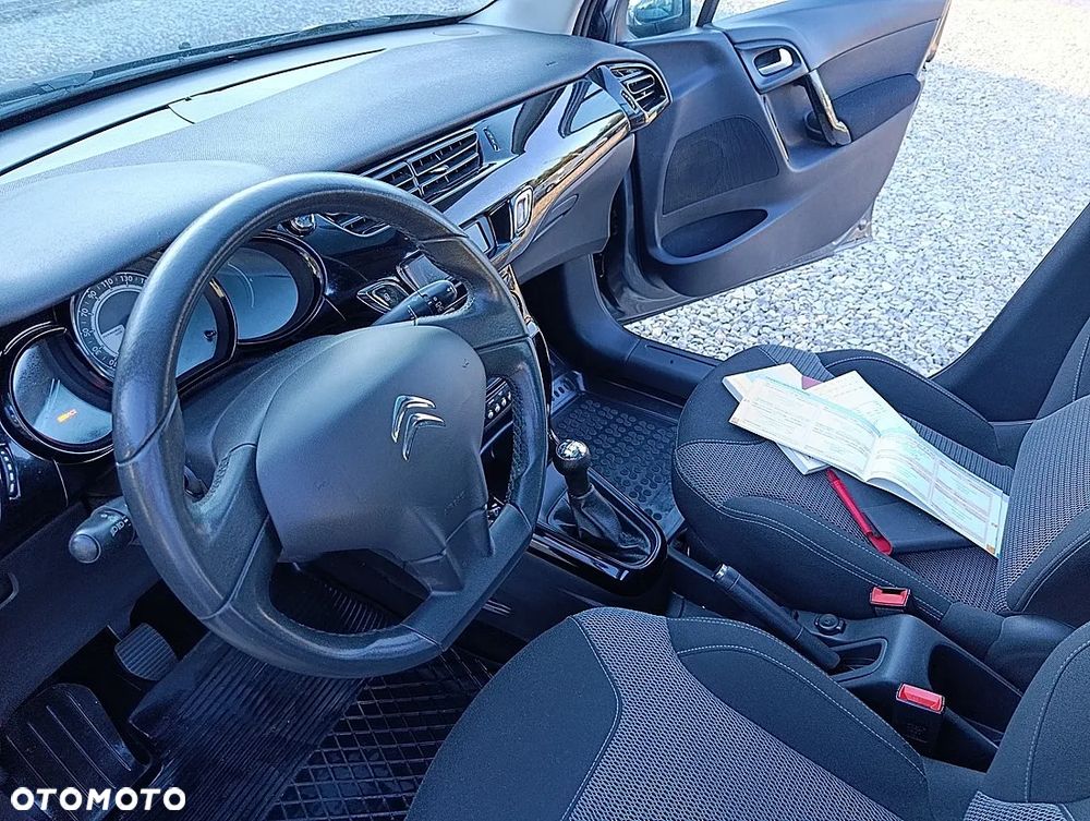 Citroën C3 1.2 PureTech Exclusive - 21