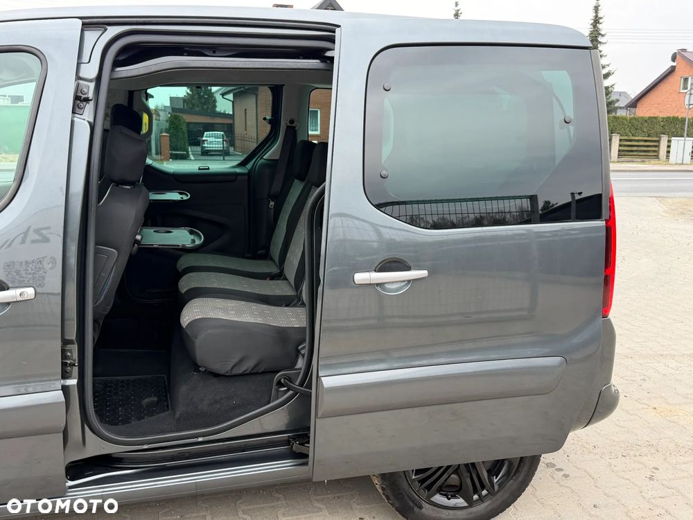 Citroën Berlingo Multispace PureTech 110 SELECTION - 21