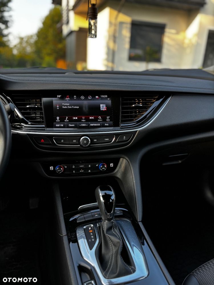 Opel Insignia 1.5 T Elite S&S - 11