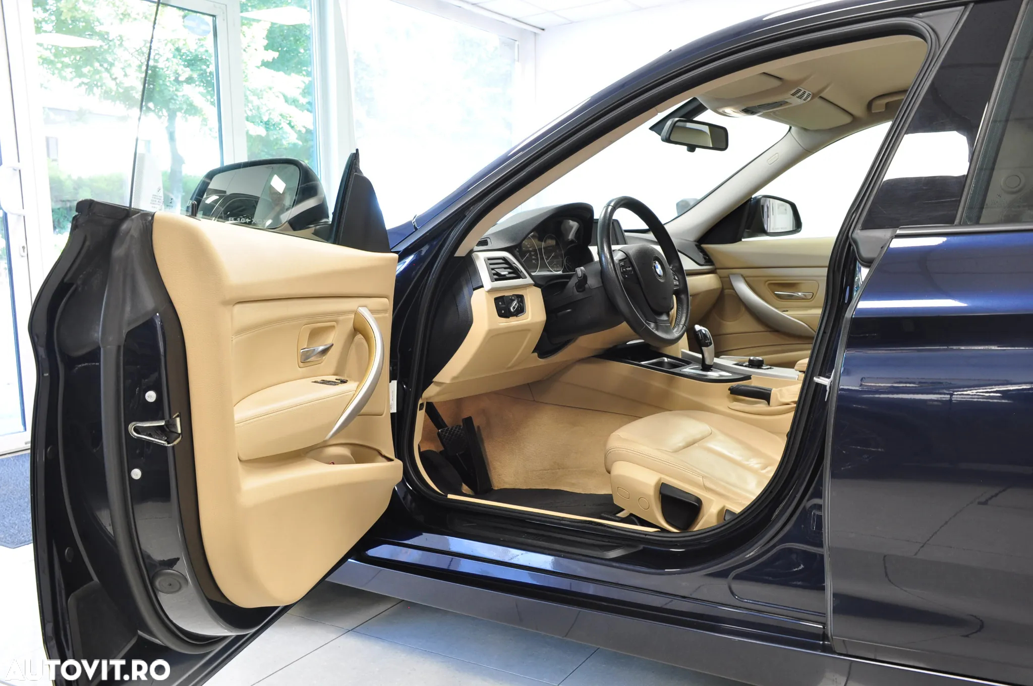 BMW Seria 3 328i xDrive Aut. Luxury Line - 6
