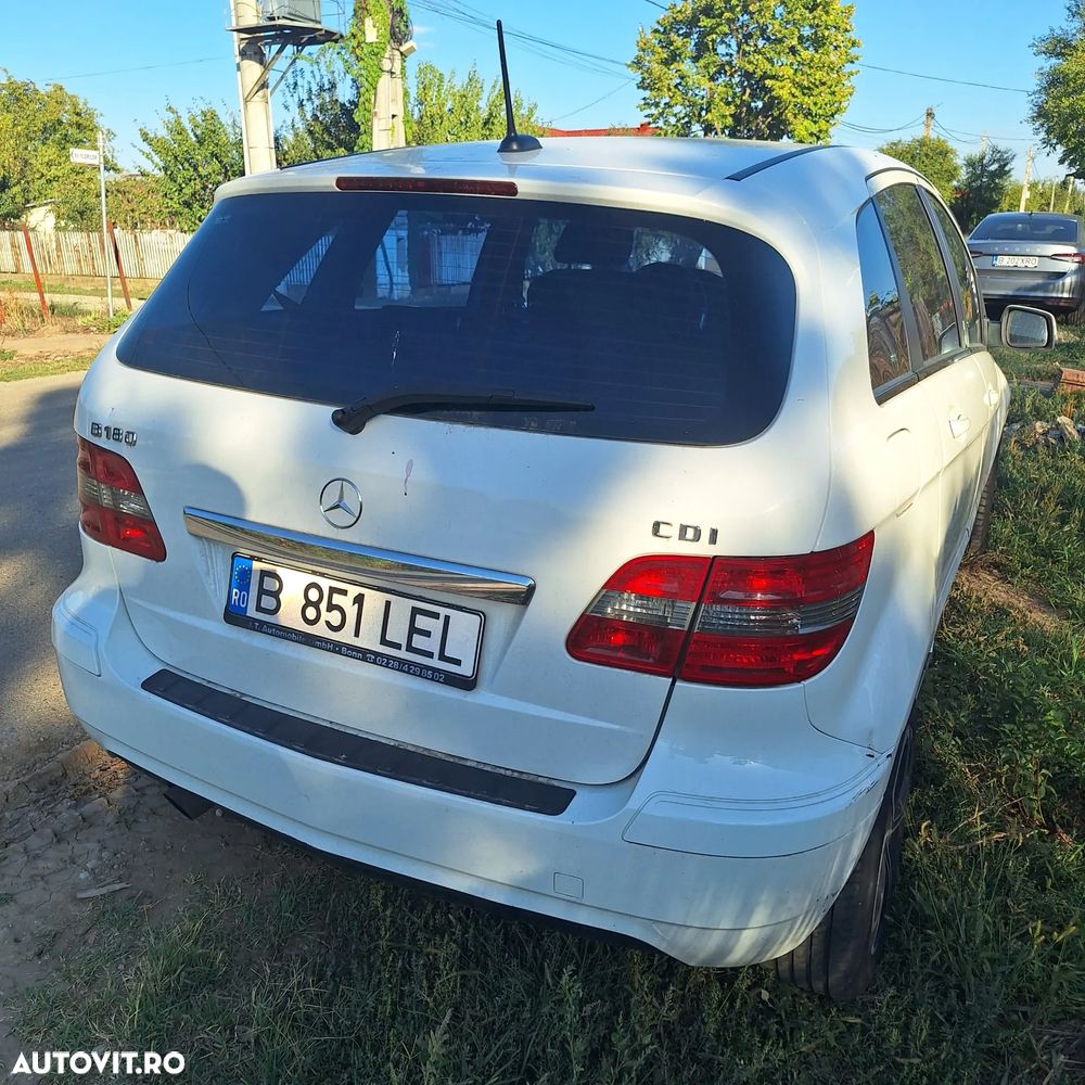 Mercedes-Benz B 180 CDI Autotronic - 7