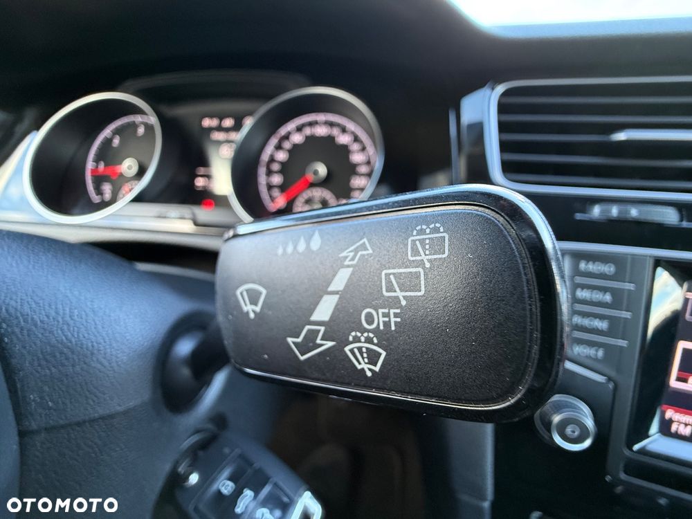 Volkswagen Golf VII 1.6 TDI BMT Highline - 29