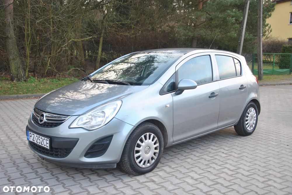 Opel Corsa 1.2 16V Cosmo - 5
