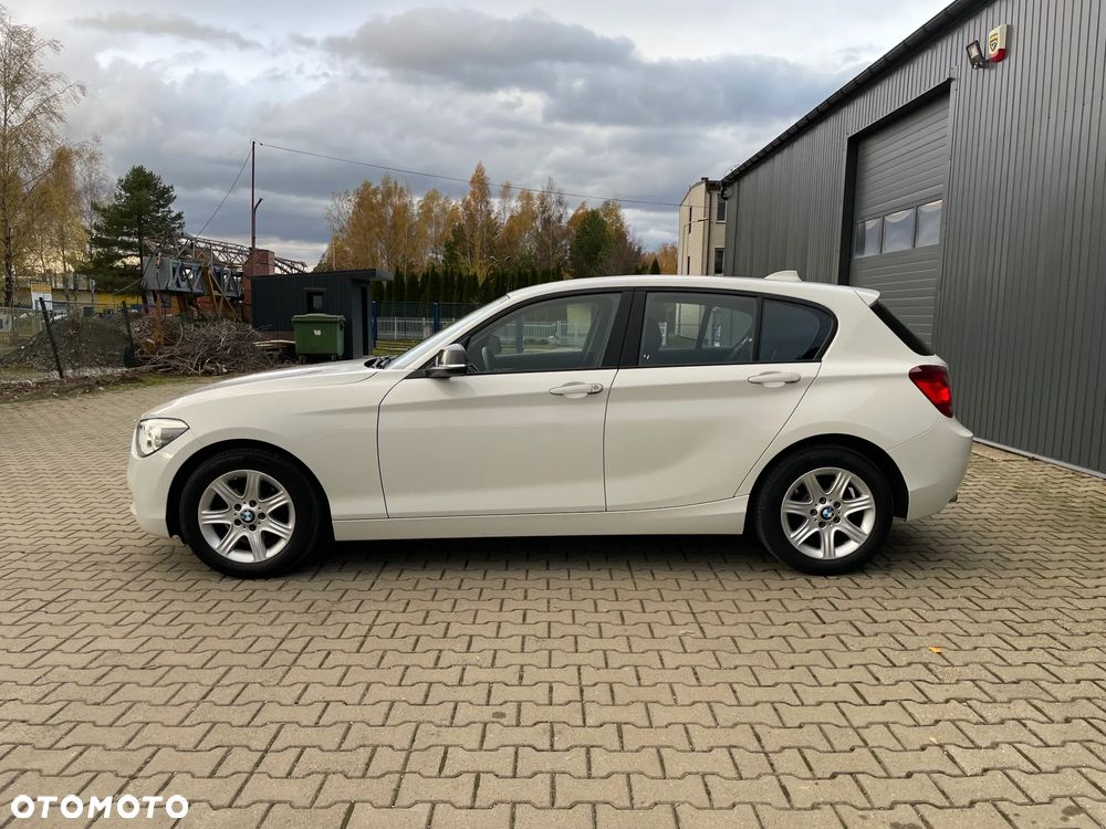 BMW Seria 1 116i - 32