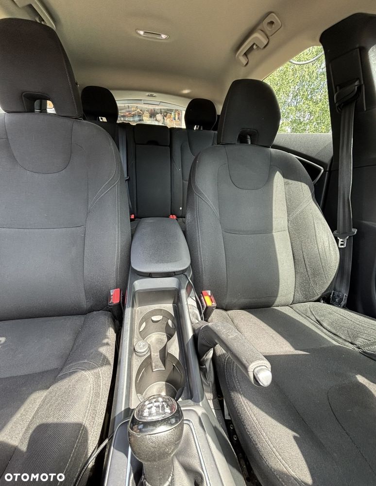 Volvo V40 D2 Base - 12