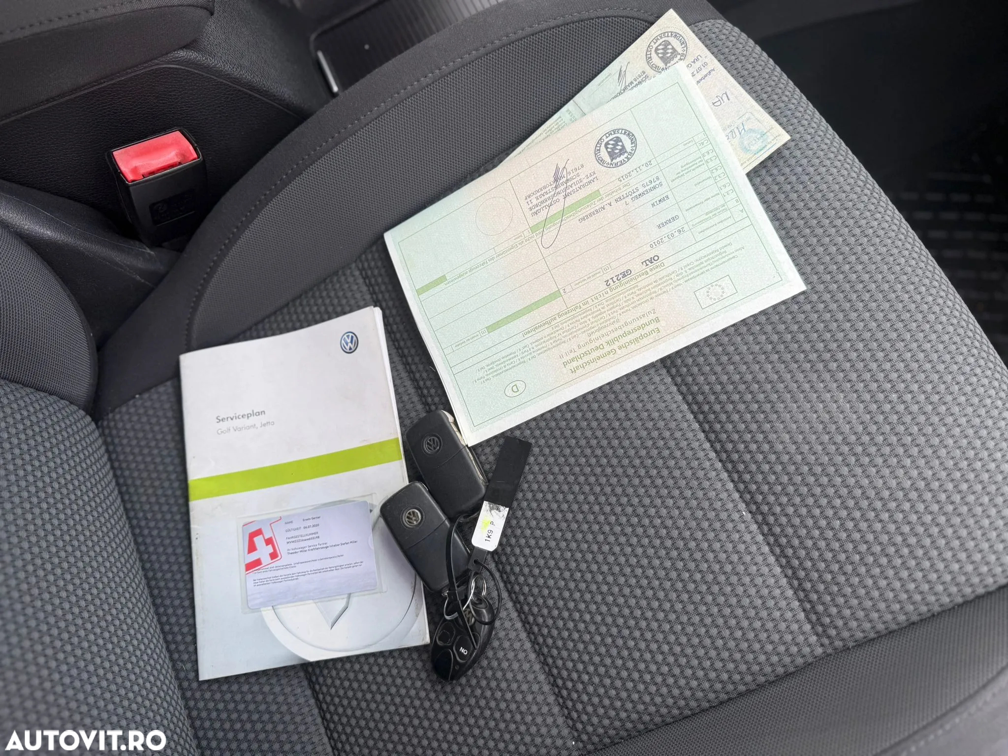 Volkswagen Golf 1.6 TDI BMT Highline - 13
