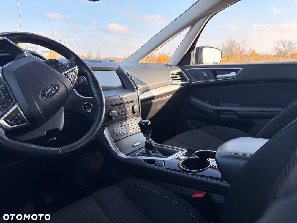 Ford S-Max - 10