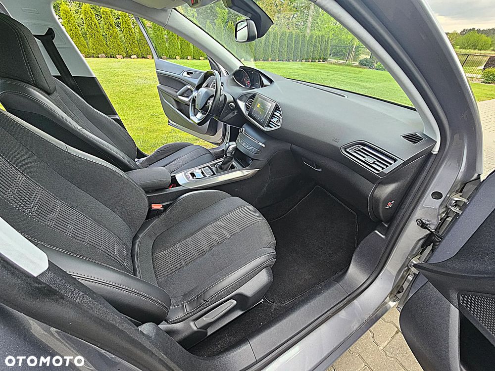 Peugeot 308 BlueHDi 150 EAT6 Stop & Start Allure - 20