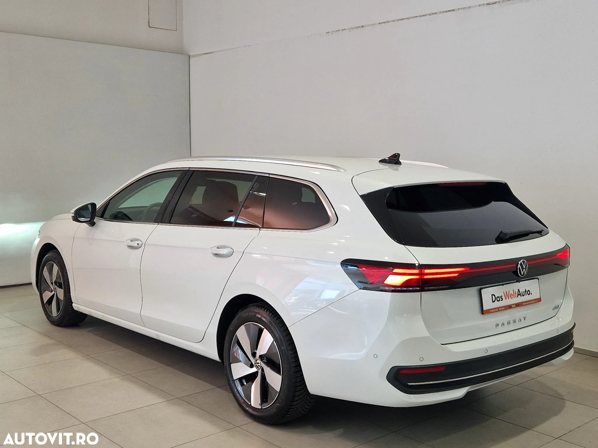 Volkswagen Passat Variant 1.5 TSI ACT OPF DSG Comfortline - 3