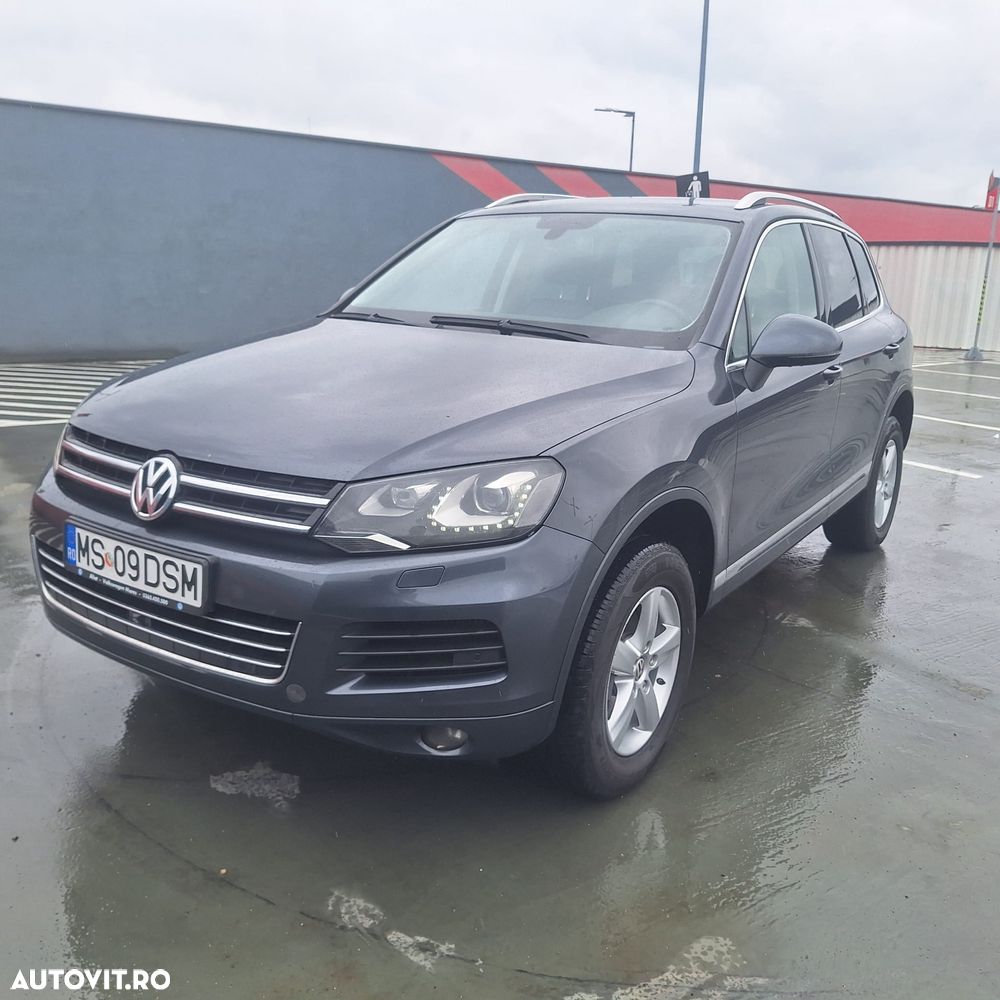 Volkswagen Touareg - 1