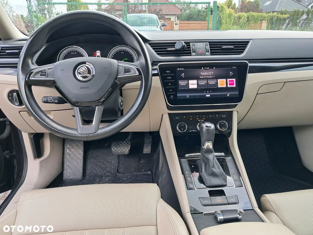 Skoda Superb 2.0 TDI 4x4 L&K DSG - 33