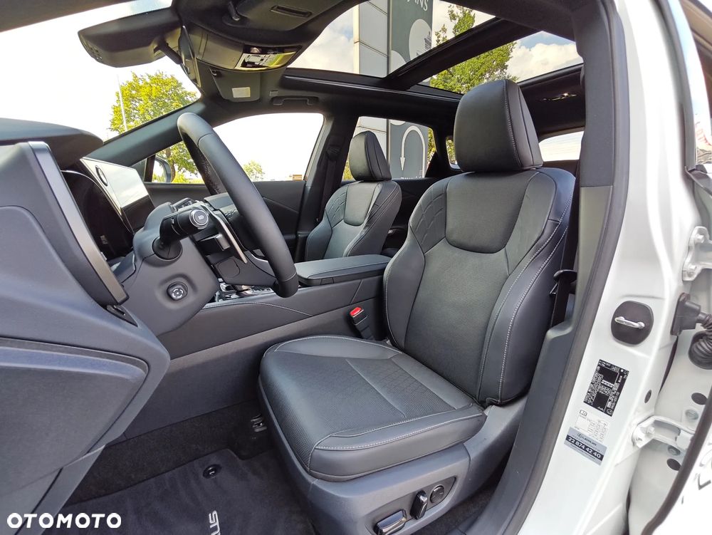 Lexus RX 450h+ F Sport Design - 11